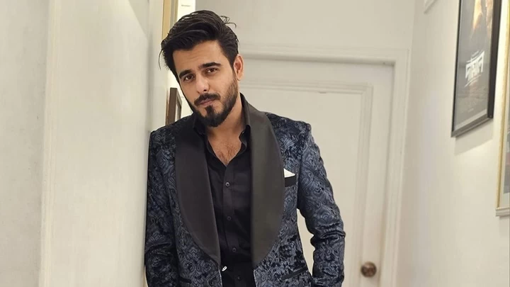 একটা দমবন্ধ সময় পার করছি: সিয়াম আহমেদ